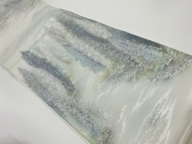 山並みに木々・霞模様織出し袋帯